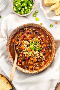 cozy vegetarian chili recipe